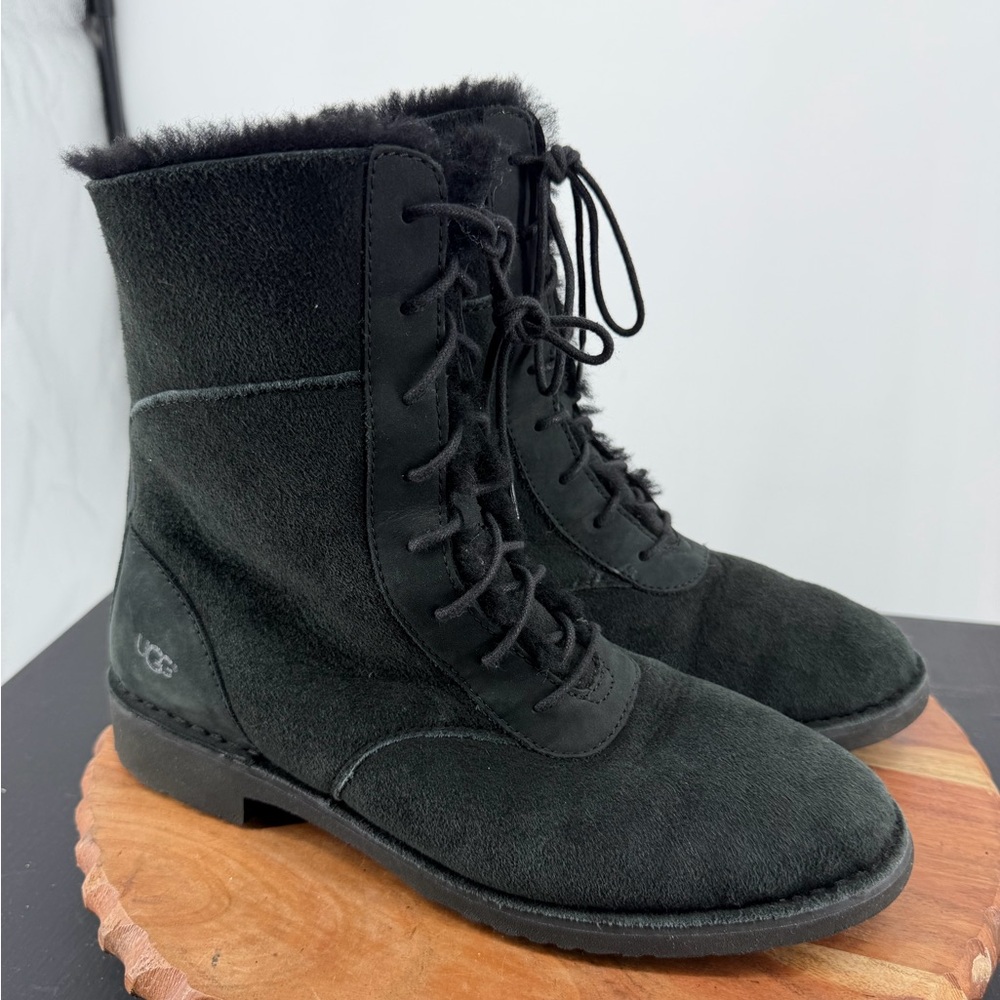 UGG Women’s Daney 1017507 Black Round Toe Lace-Up Ankle Snow Boots Sz 10 - Picture 2 of 12
